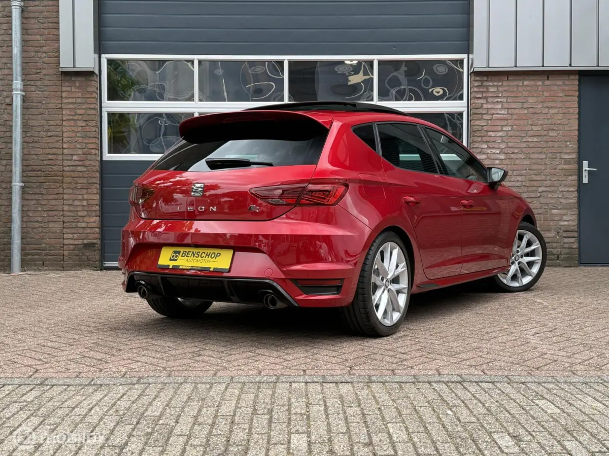 1.8 TSI FR DSG Aerodynamica Panodak Navi Seat Sound Carplay Camera Alcantara