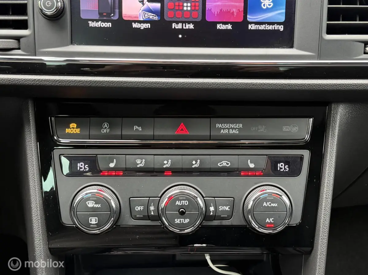 1.8 TSI FR DSG Aerodynamica Panodak Navi Seat Sound Carplay Camera Alcantara