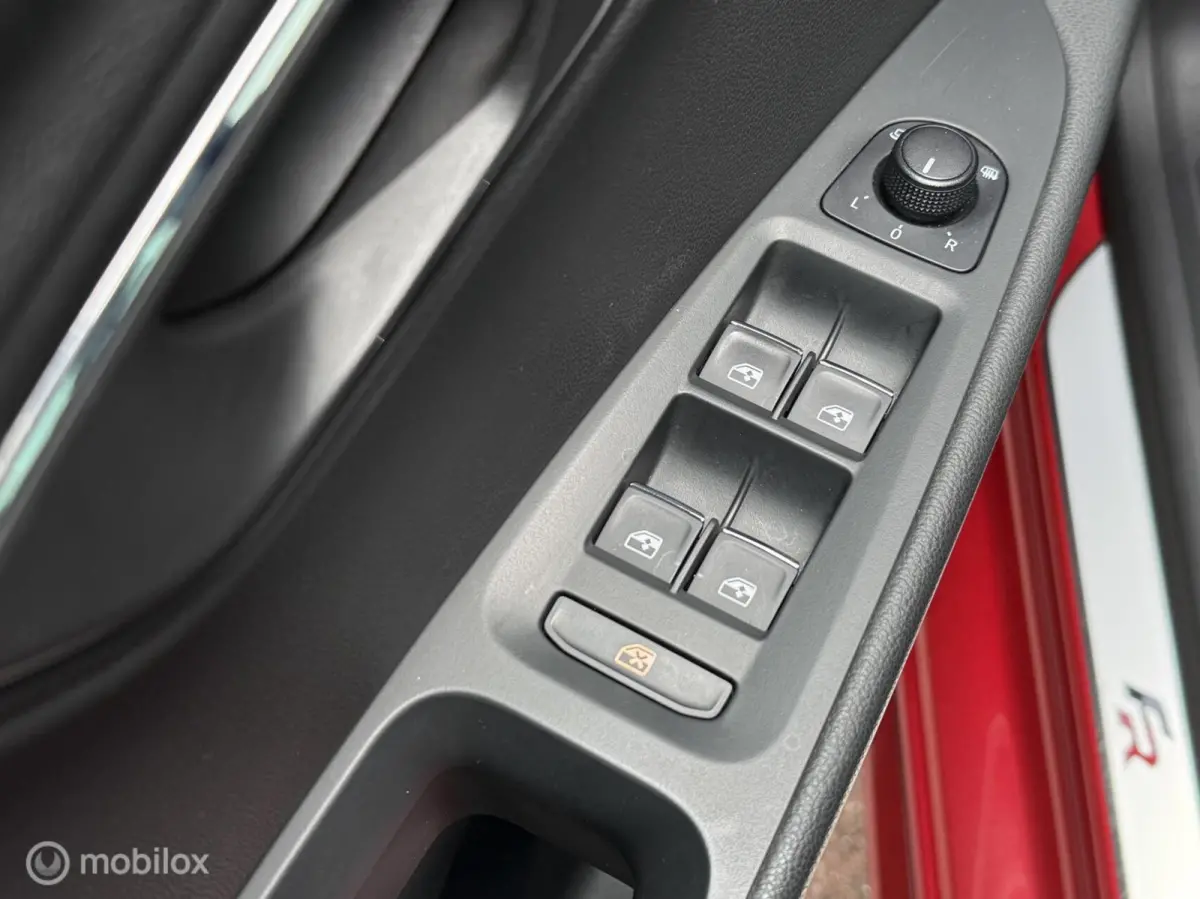 1.8 TSI FR DSG Aerodynamica Panodak Navi Seat Sound Carplay Camera Alcantara