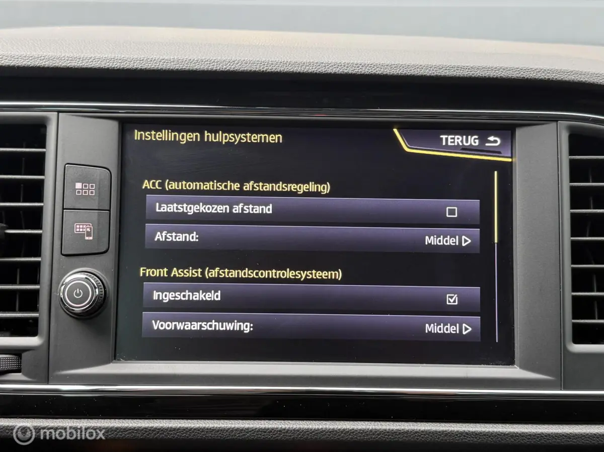 1.8 TSI FR DSG Aerodynamica Panodak Navi Seat Sound Carplay Camera Alcantara