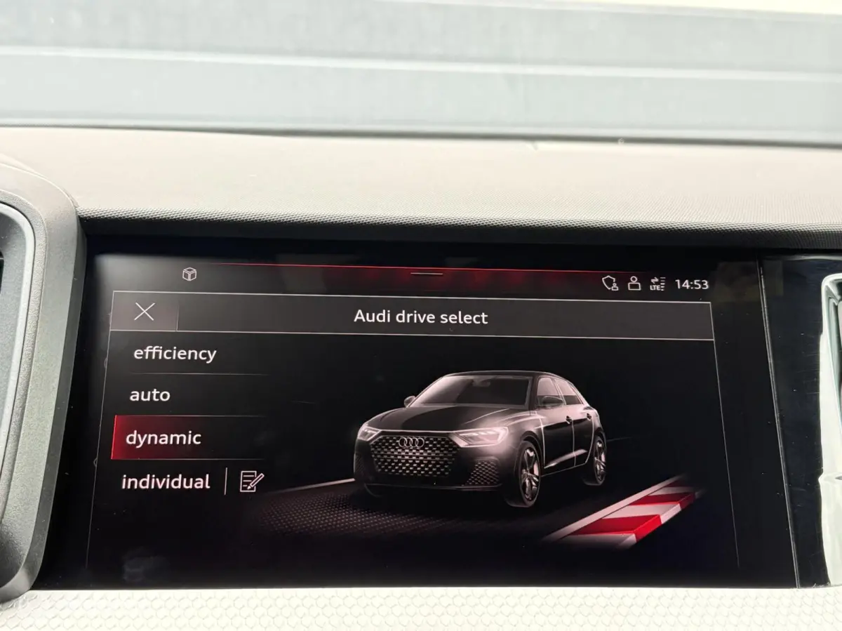 40 TFSI S-line 200 Pk Carplay Virtual Sonos Alcantara Cruise LED Stoelverwarming