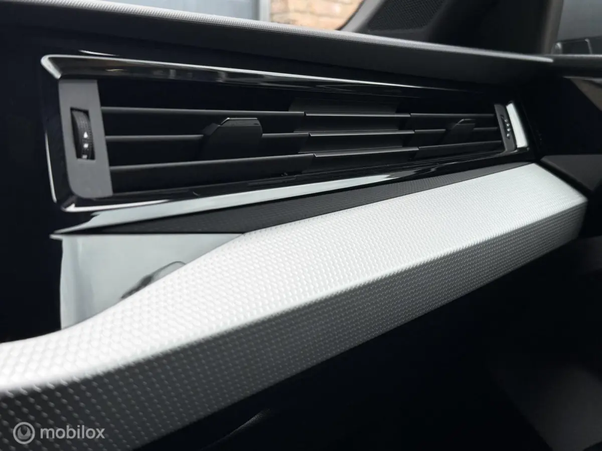 40 TFSI S-line 200 Pk Carplay Virtual Sonos Alcantara Cruise LED Stoelverwarming