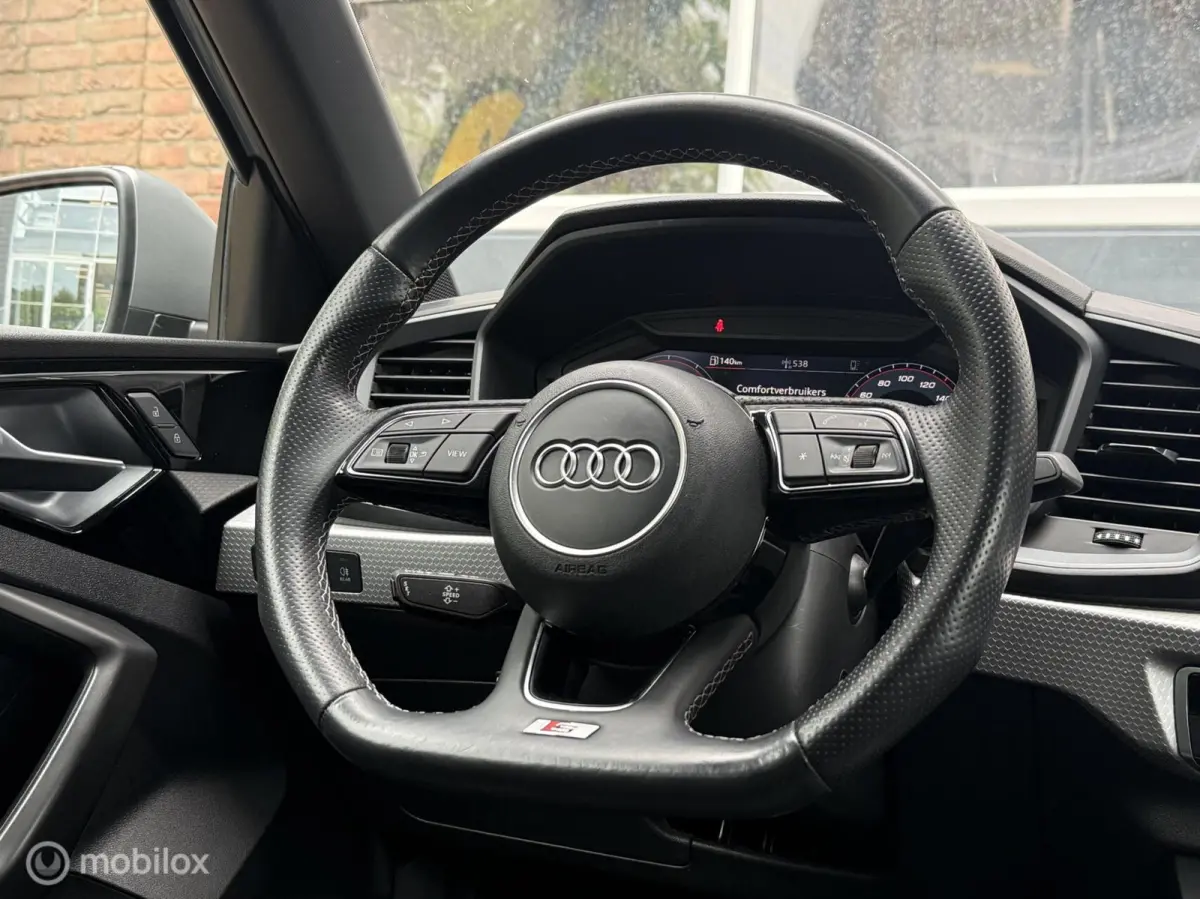 40 TFSI S-line 200 Pk Carplay Virtual Sonos Alcantara Cruise LED Stoelverwarming