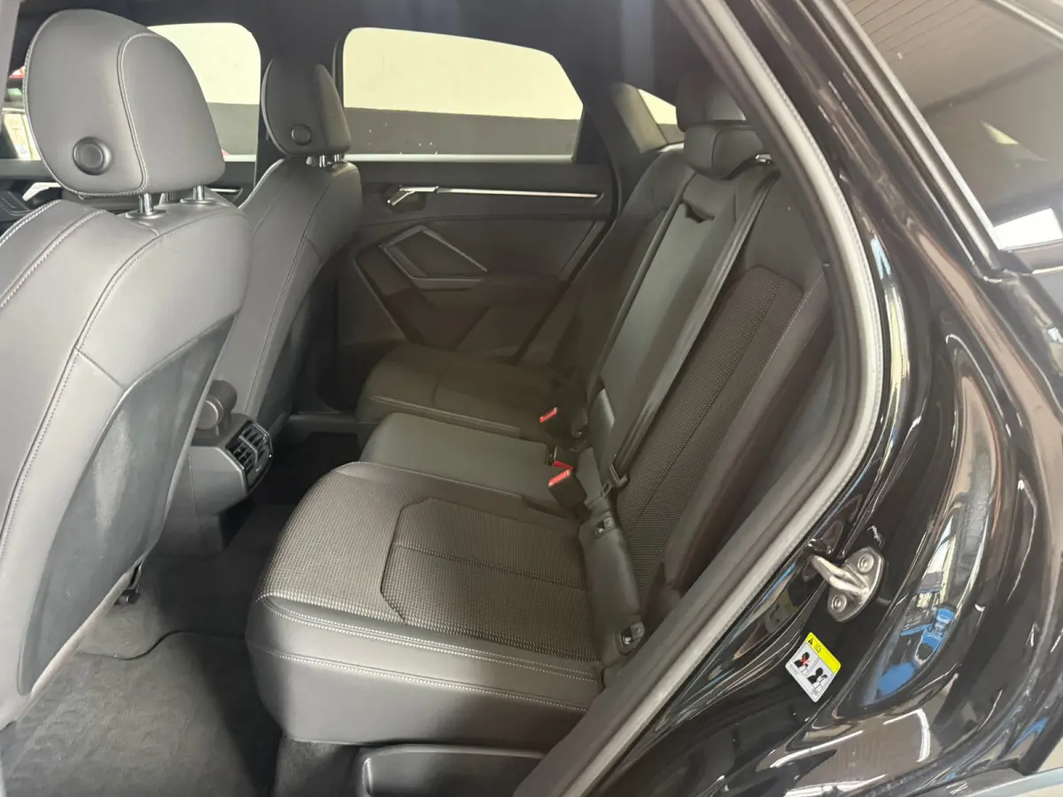 35 TFSI S Edition, Panoramadak,Stoelverwarming,Apple Carplay/Android,Navigatie, S-Line