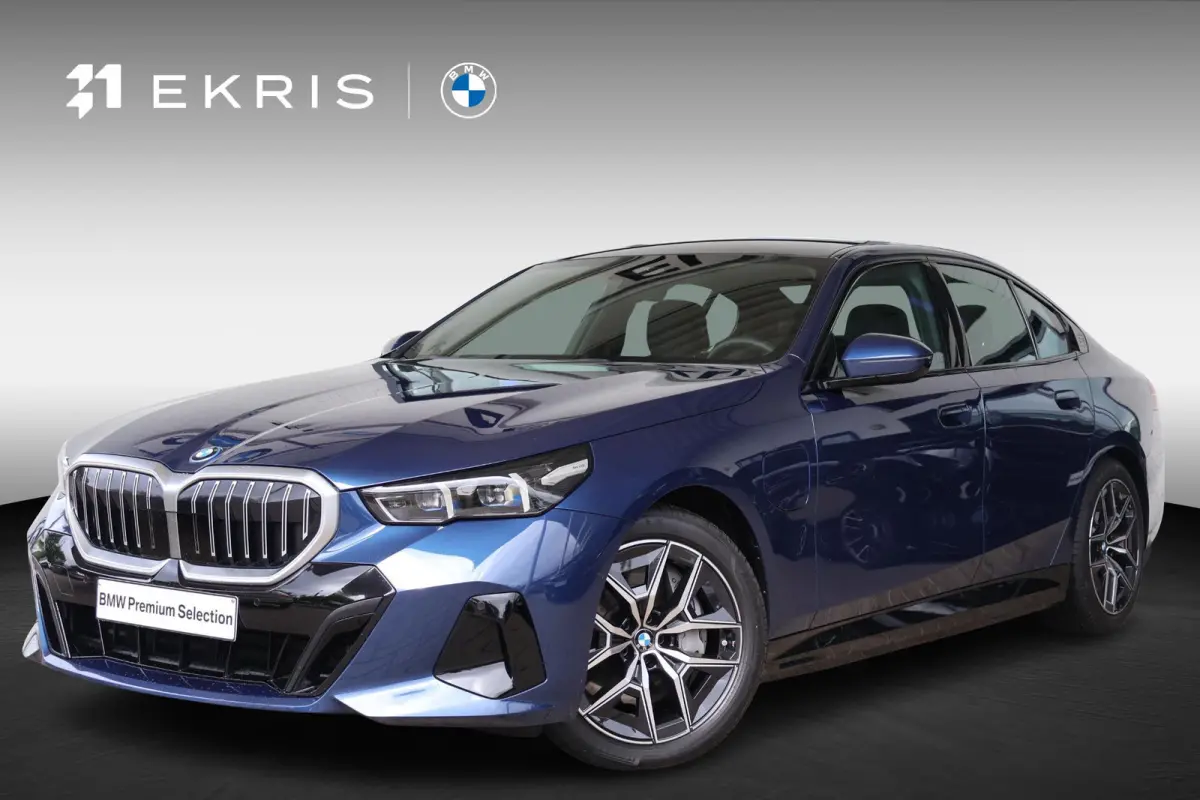 550e xDrive | SOH 100% | M Sport | Glazen Panoramadak | Harman/Kardon | Stoelverwarming | Camera | Parkeersensoren voor en achter | Adaptive LED
