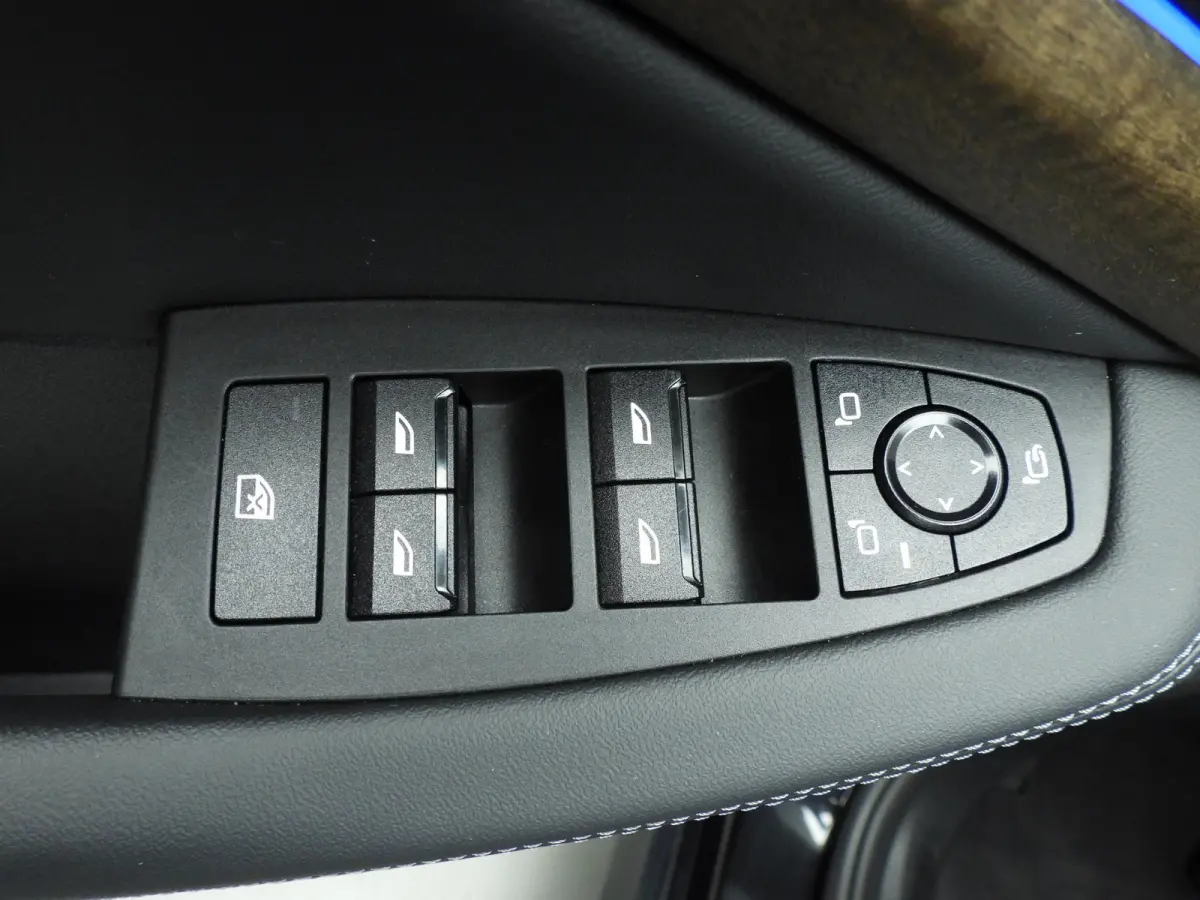 218i | M-Sportpakket  | LED | Navigatie | Panoramadak | Stoelverwarming | Keyles go | DAB | Alu 19 inch