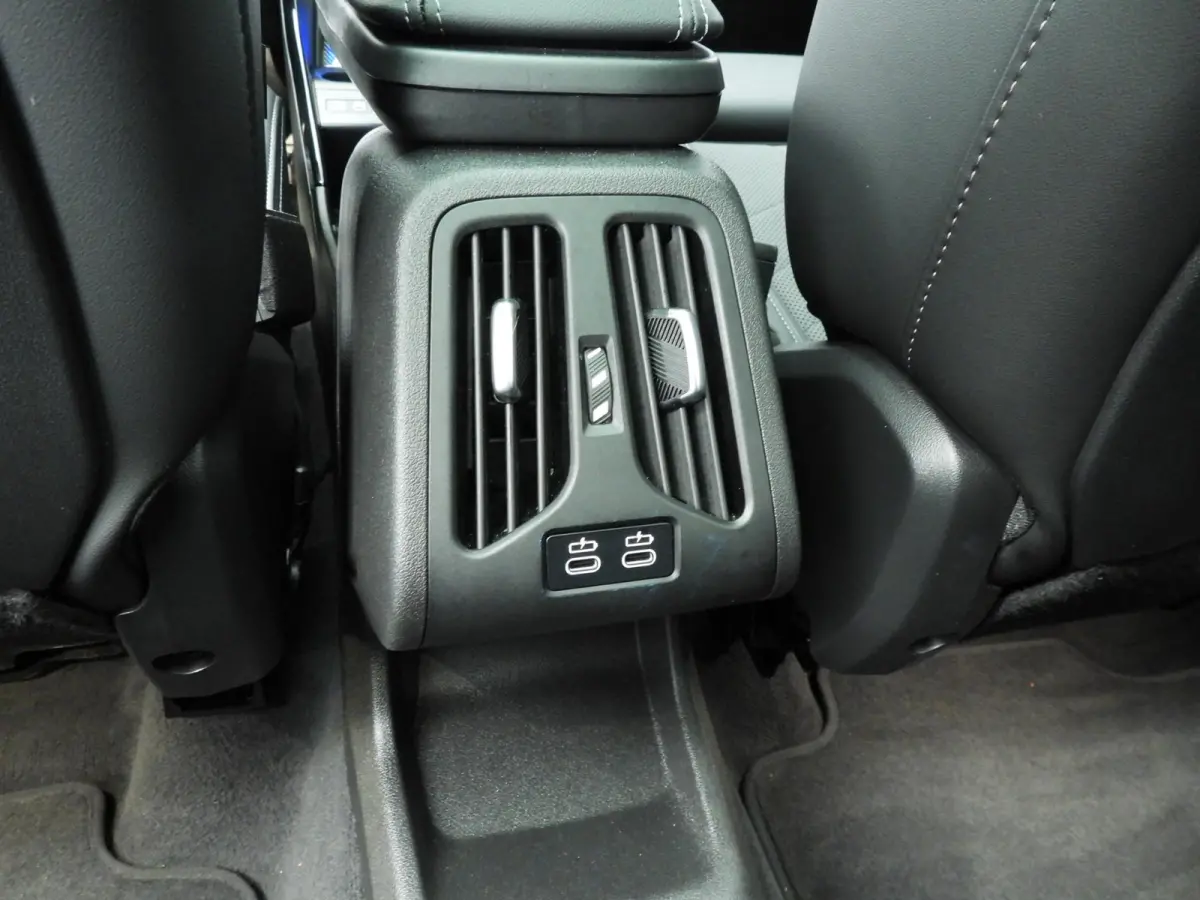 218i | M-Sportpakket  | LED | Navigatie | Panoramadak | Stoelverwarming | Keyles go | DAB | Alu 19 inch