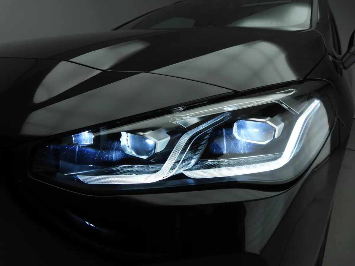218i | M-Sportpakket  | LED | Navigatie | Panoramadak | Stoelverwarming | Keyles go | DAB | Alu 19 inch