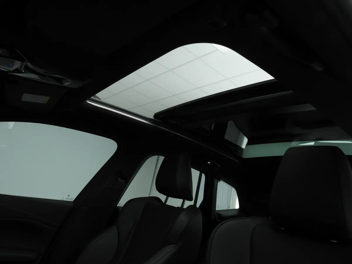 218i | M-Sportpakket  | LED | Navigatie | Panoramadak | Stoelverwarming | Keyles go | DAB | Alu 19 inch