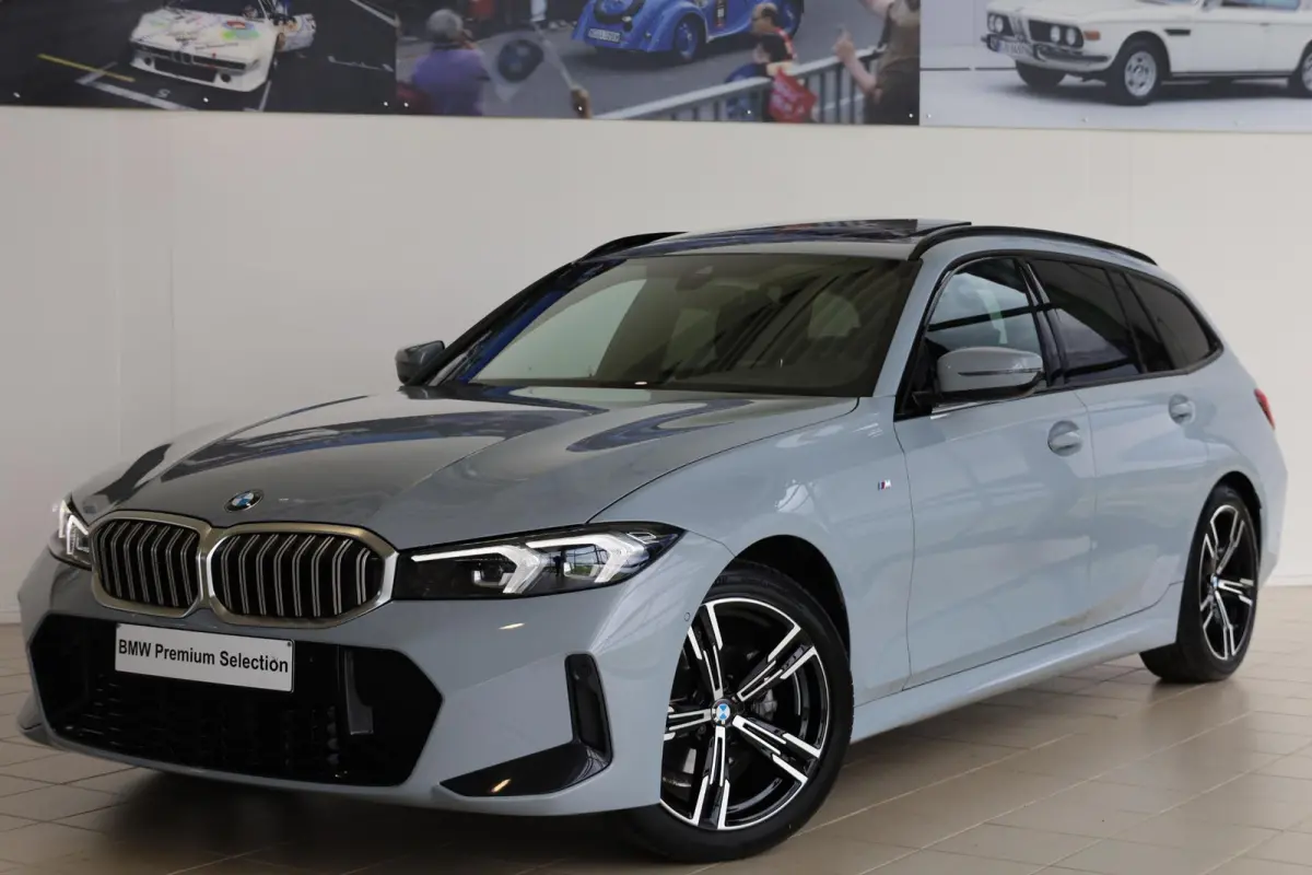 318i | M Sport | Glazen Panoramadak | Trekhaak Elektrisch | Leder | Camera | Stoelverwarming