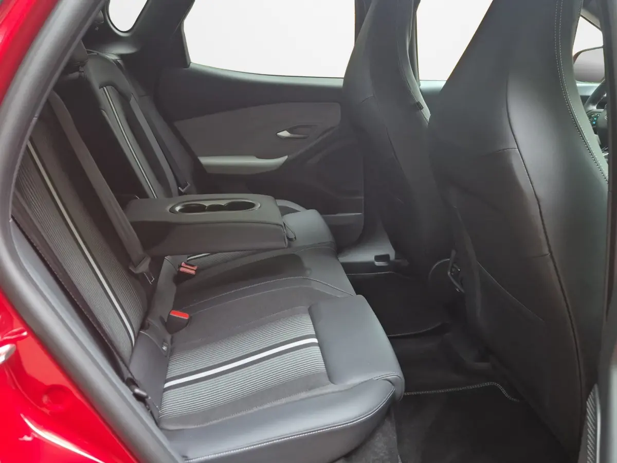 Extended Range RWD 77 kWh 286pk | Adaptive Cruise / Stop & Go | Dodehoek Detectie | Elekt. best. stoel met geheugen | Winterpack