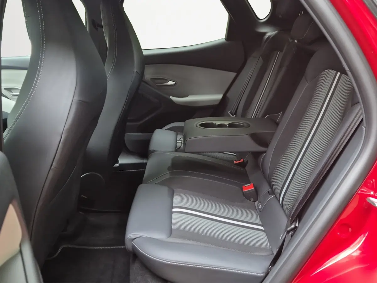 Extended Range RWD 77 kWh 286pk | Adaptive Cruise / Stop & Go | Dodehoek Detectie | Elekt. best. stoel met geheugen | Winterpack