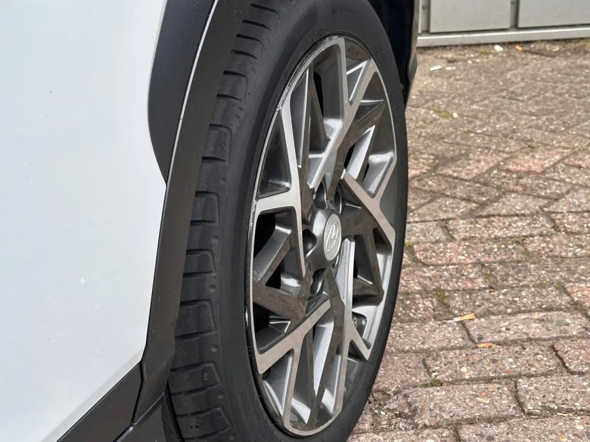 1.6 GDI HEV Premium 1E EIG DEALEROND ORG NL|HEADSUP|LEER|MEMORY+STOELVRM|DODEHOEK|CAMERA|PARK.ASSIST|VRITUALCOCKPIT