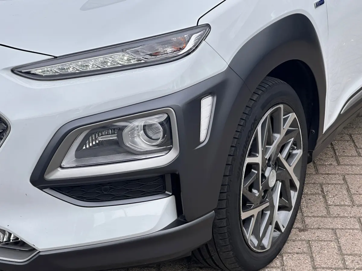 1.6 GDI HEV Premium 1E EIG DEALEROND ORG NL|HEADSUP|LEER|MEMORY+STOELVRM|DODEHOEK|CAMERA|PARK.ASSIST|VRITUALCOCKPIT