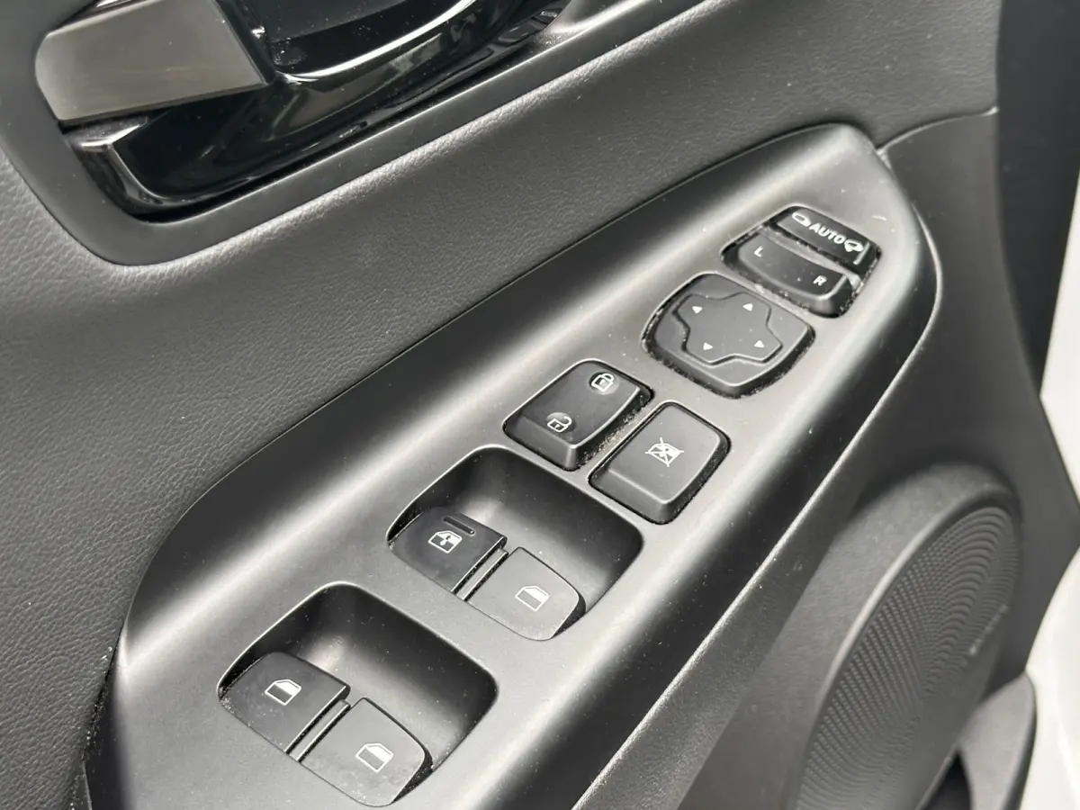 1.6 GDI HEV Premium 1E EIG DEALEROND ORG NL|HEADSUP|LEER|MEMORY+STOELVRM|DODEHOEK|CAMERA|PARK.ASSIST|VRITUALCOCKPIT