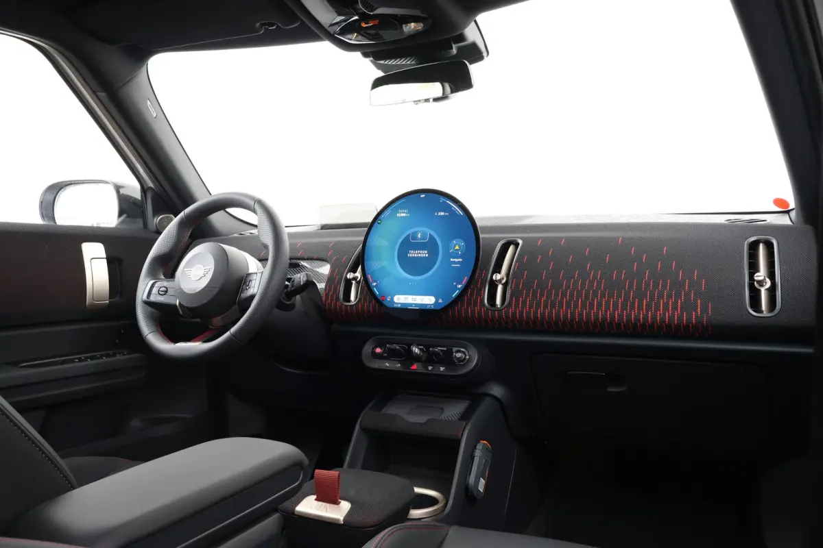 E John Cooper Works XL 66.5 kWh | SoH 100% | Comfort Access | Stuurwielrand verwarmd | Panoramadak | Harman-Kardon | Head-Up | Stoelverwarming | Trekhaak |