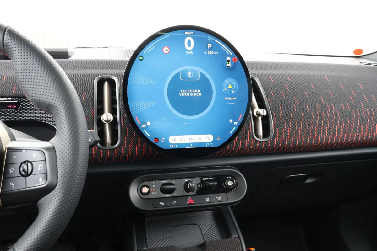 E John Cooper Works XL 66.5 kWh | SoH 100% | Comfort Access | Stuurwielrand verwarmd | Panoramadak | Harman-Kardon | Head-Up | Stoelverwarming | Trekhaak |