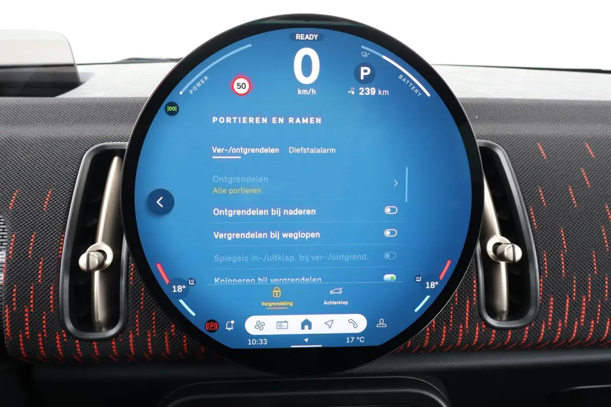 E John Cooper Works XL 66.5 kWh | SoH 100% | Comfort Access | Stuurwielrand verwarmd | Panoramadak | Harman-Kardon | Head-Up | Stoelverwarming | Trekhaak |
