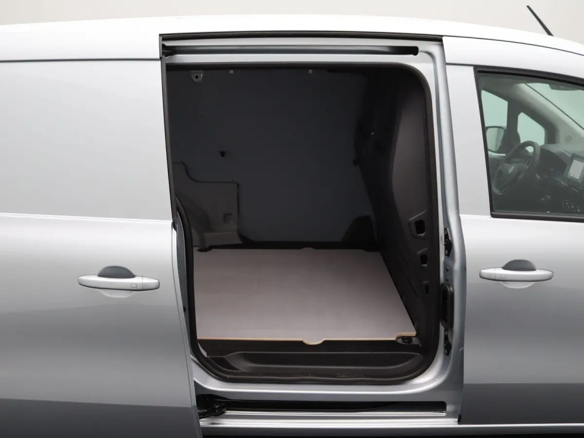 GB L2 E-Tech electric 120 pk advance | Navigatie | Parkeersensoren |