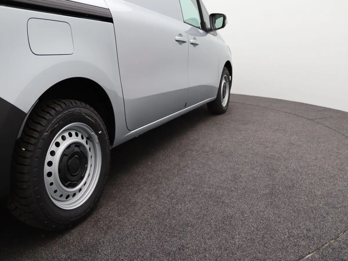 GB L2 E-Tech electric 120 pk advance | Navigatie | Parkeersensoren |