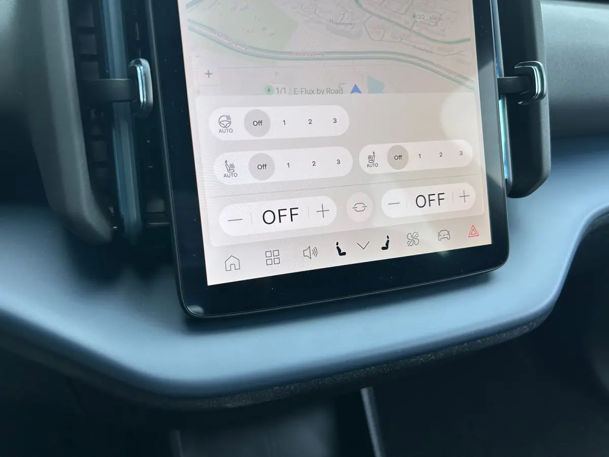 Single Motor Extended Range Plus Europa 69 kWh | Apple Carplay/Android Auto|telefoonintegratie premium | Draadloze telefoonlader | Elektrisch bedienbare achterklep