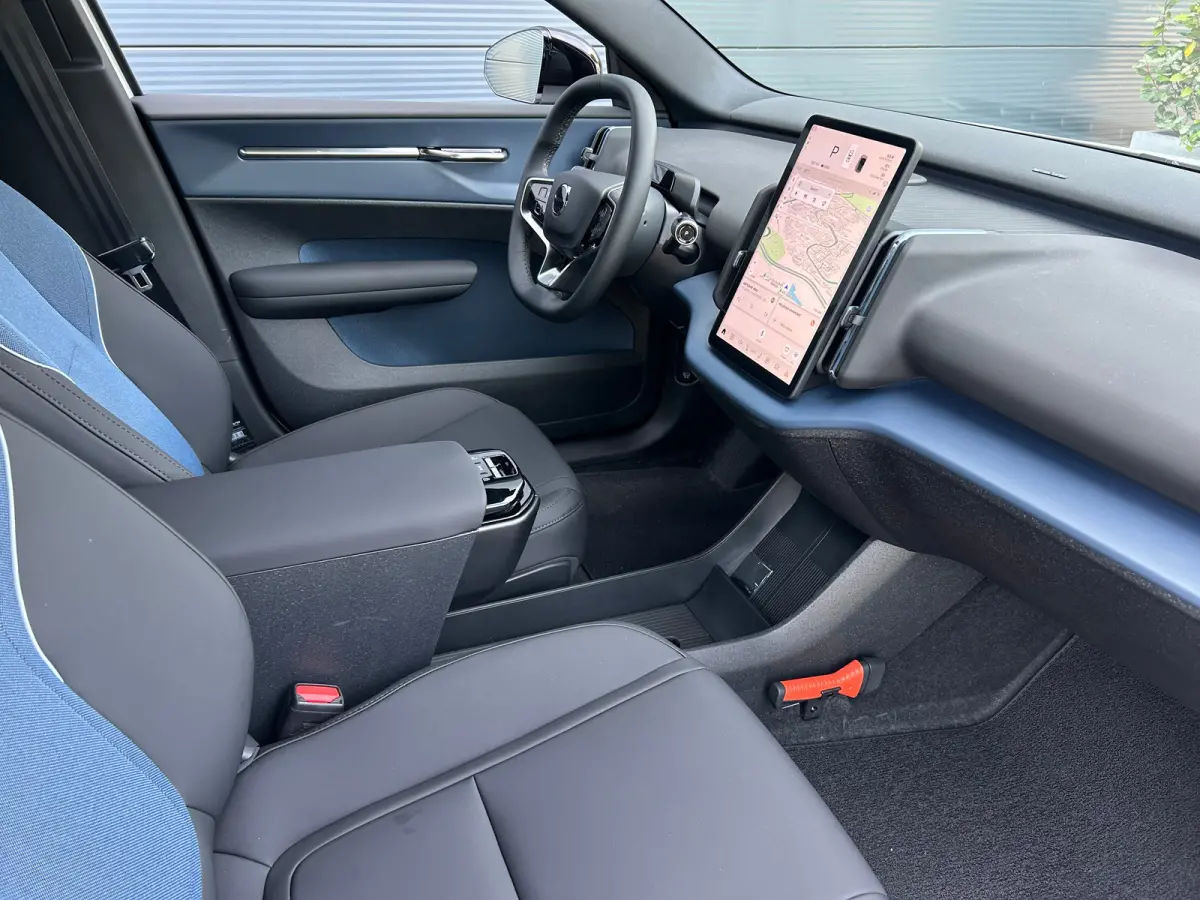 Single Motor Extended Range Plus Europa 69 kWh | Apple Carplay/Android Auto|telefoonintegratie premium | Draadloze telefoonlader | Elektrisch bedienbare achterklep