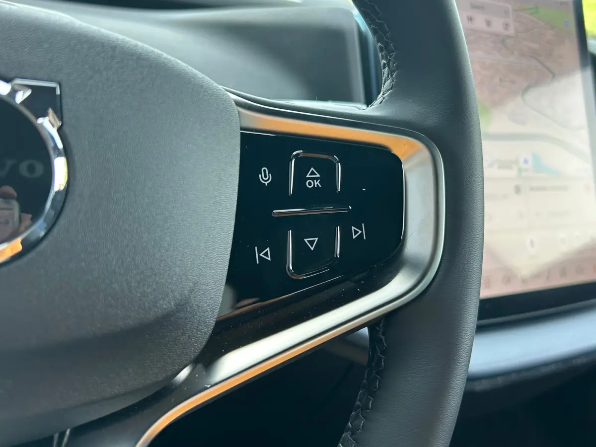 Single Motor Extended Range Plus Europa 69 kWh | Apple Carplay/Android Auto|telefoonintegratie premium | Draadloze telefoonlader | Elektrisch bedienbare achterklep