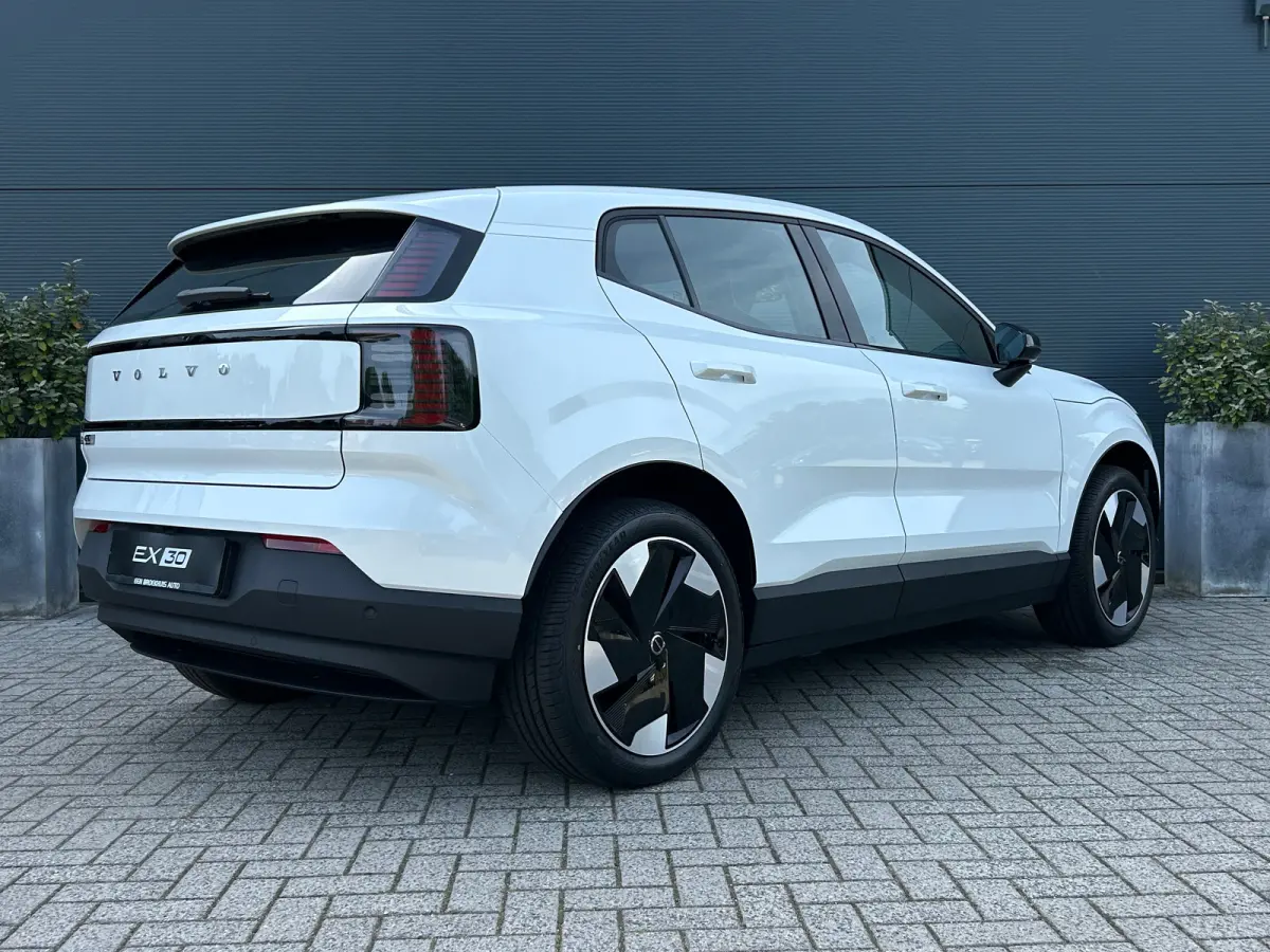 Single Motor Extended Range Plus Europa 69 kWh | Apple Carplay/Android Auto|telefoonintegratie premium | Draadloze telefoonlader | Elektrisch bedienbare achterklep