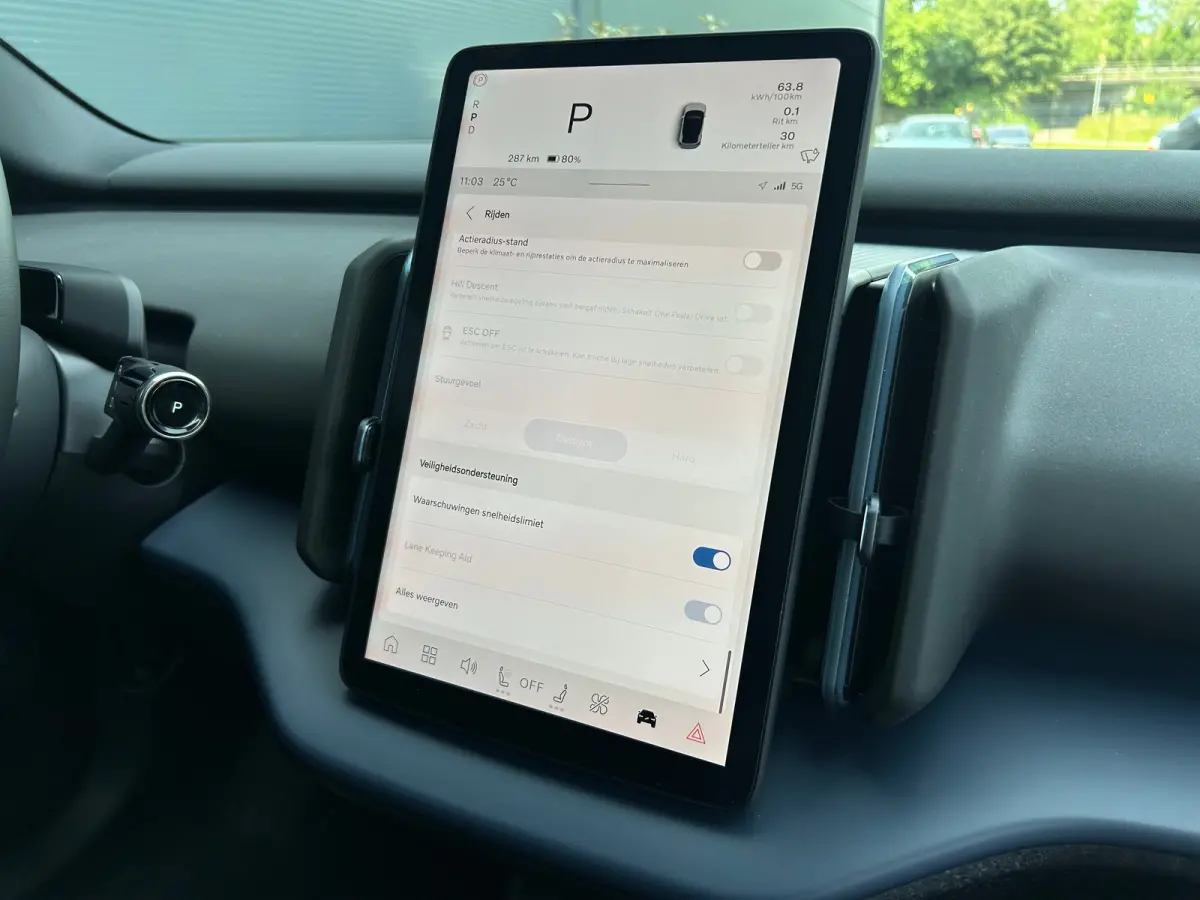Single Motor Extended Range Plus Europa 69 kWh | Apple Carplay/Android Auto|telefoonintegratie premium | Draadloze telefoonlader | Elektrisch bedienbare achterklep