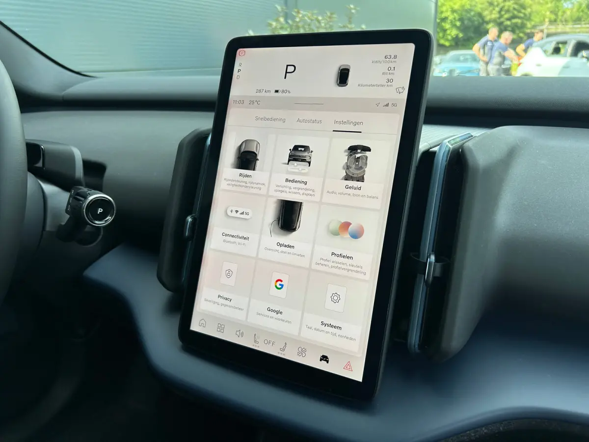 Single Motor Extended Range Plus Europa 69 kWh | Apple Carplay/Android Auto|telefoonintegratie premium | Draadloze telefoonlader | Elektrisch bedienbare achterklep