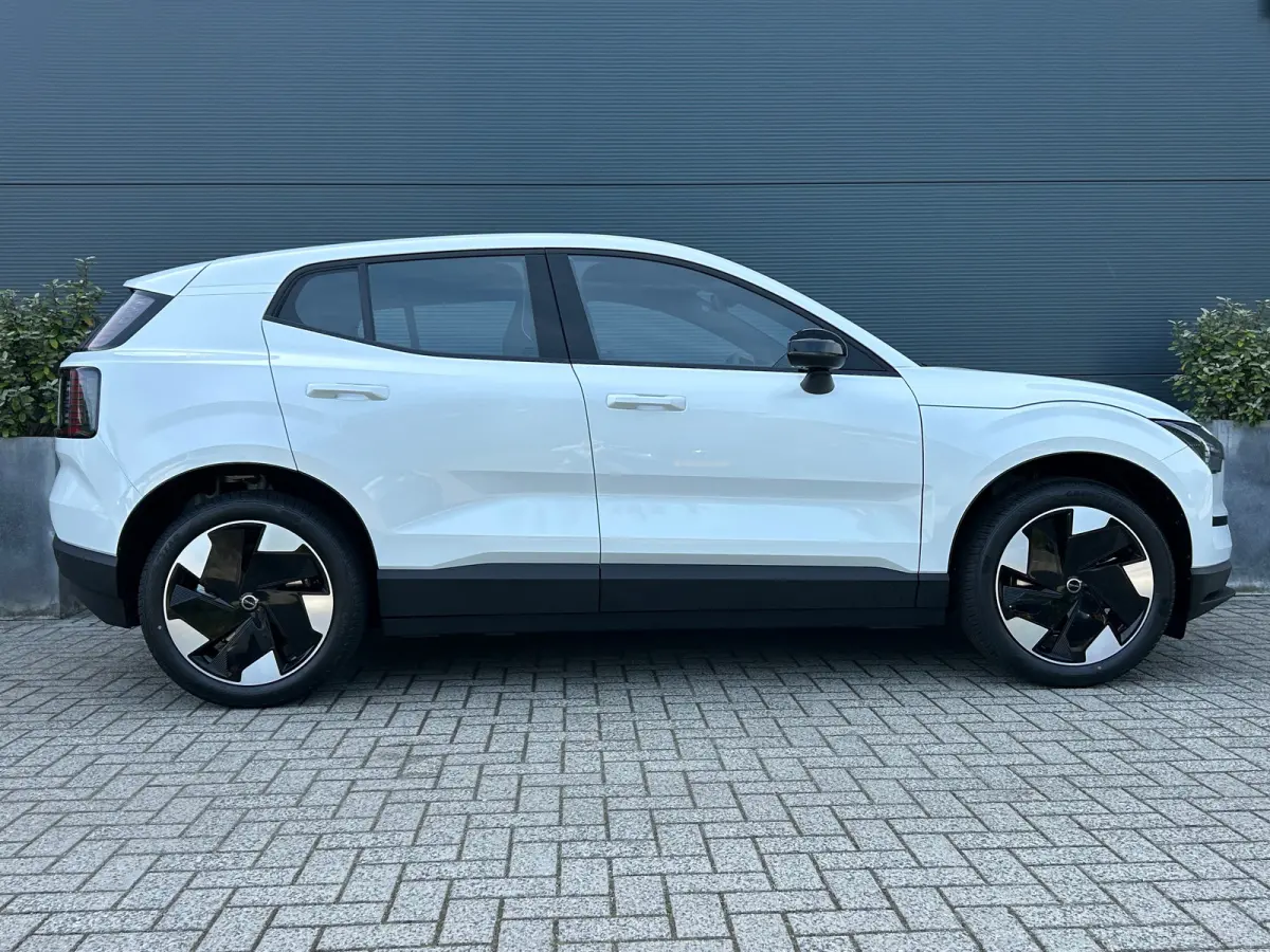 Single Motor Extended Range Plus Europa 69 kWh | Apple Carplay/Android Auto|telefoonintegratie premium | Draadloze telefoonlader | Elektrisch bedienbare achterklep