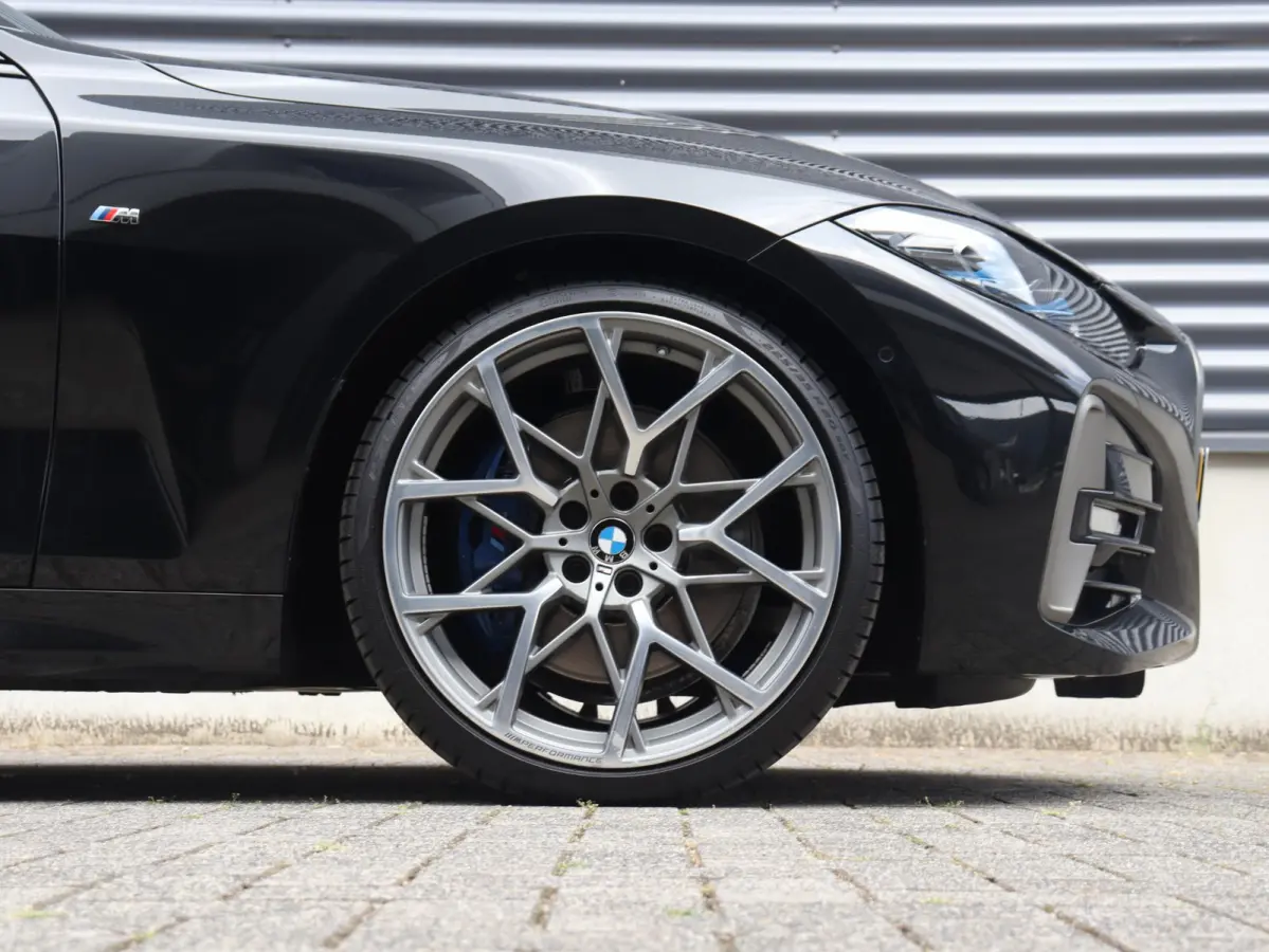 430i | High Executive | M Sportpakket | Panodak | Head-Up | Driving Assistant Prof. | Harman Kardon | M Sportstoelen | Laserlight | Comfort Access | 20'' M Performance LMV