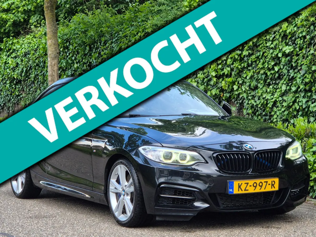 M2 M235i High Executive Schuifdak GR Navi H&K Stuurverwarming NAP