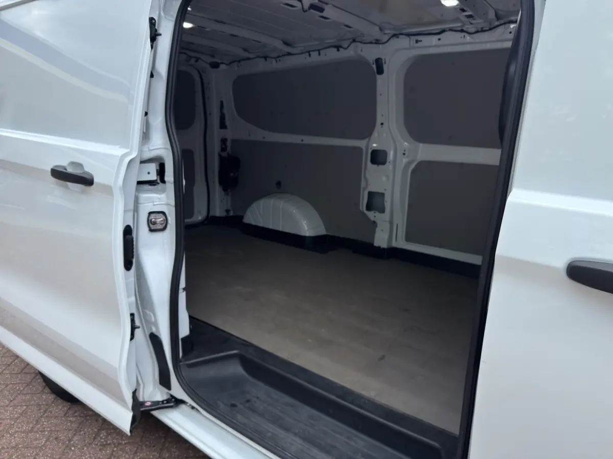 300 2.0 TDCI L2H1 Trend 110pk | Camera | Keyless | Climate control |