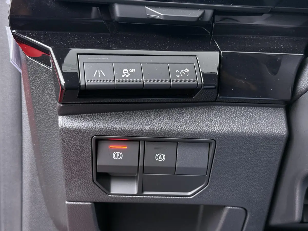 techno E-Tech full hybrid 200 | SoH 94% | Parkeercamera | Google Navigatie |