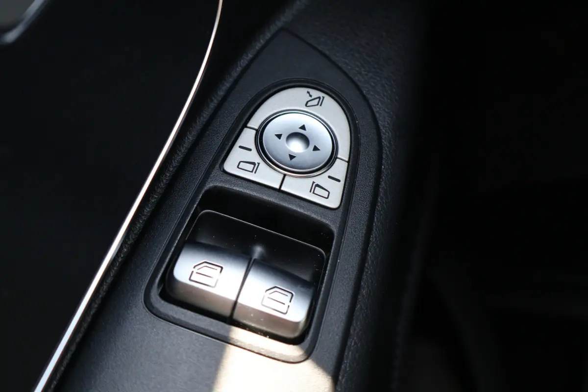 119 CDI Automaat Led Navigatie