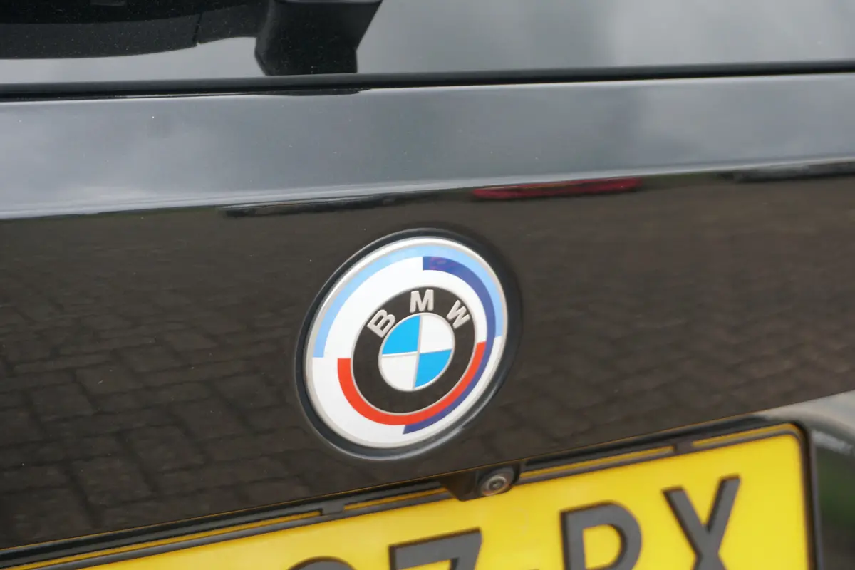 320e LCI M-Sport Pro | ADAPTIVE LED | ACC | HEAD-UP | STOELVERW. | CAMERA |