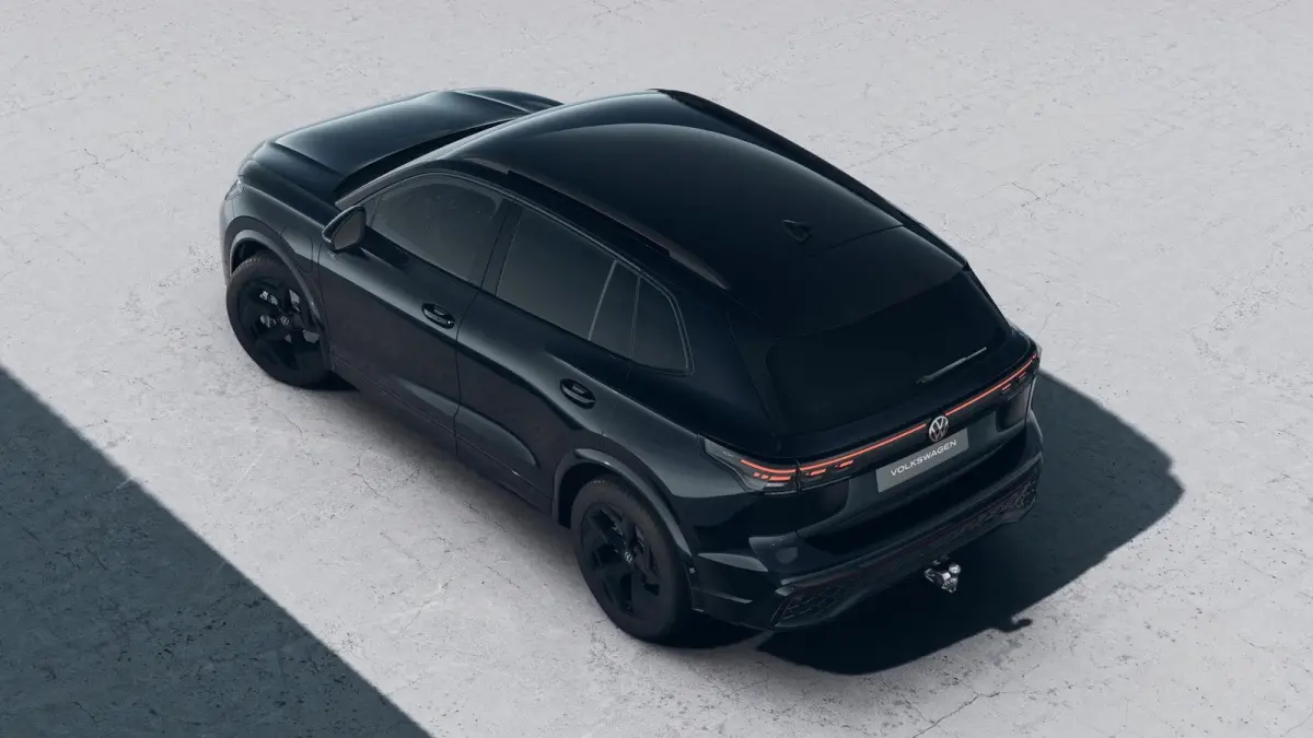 1.5 eHybrid 204pk R-Line | Black Style Pakket | Trekhaak Wegklapbaar