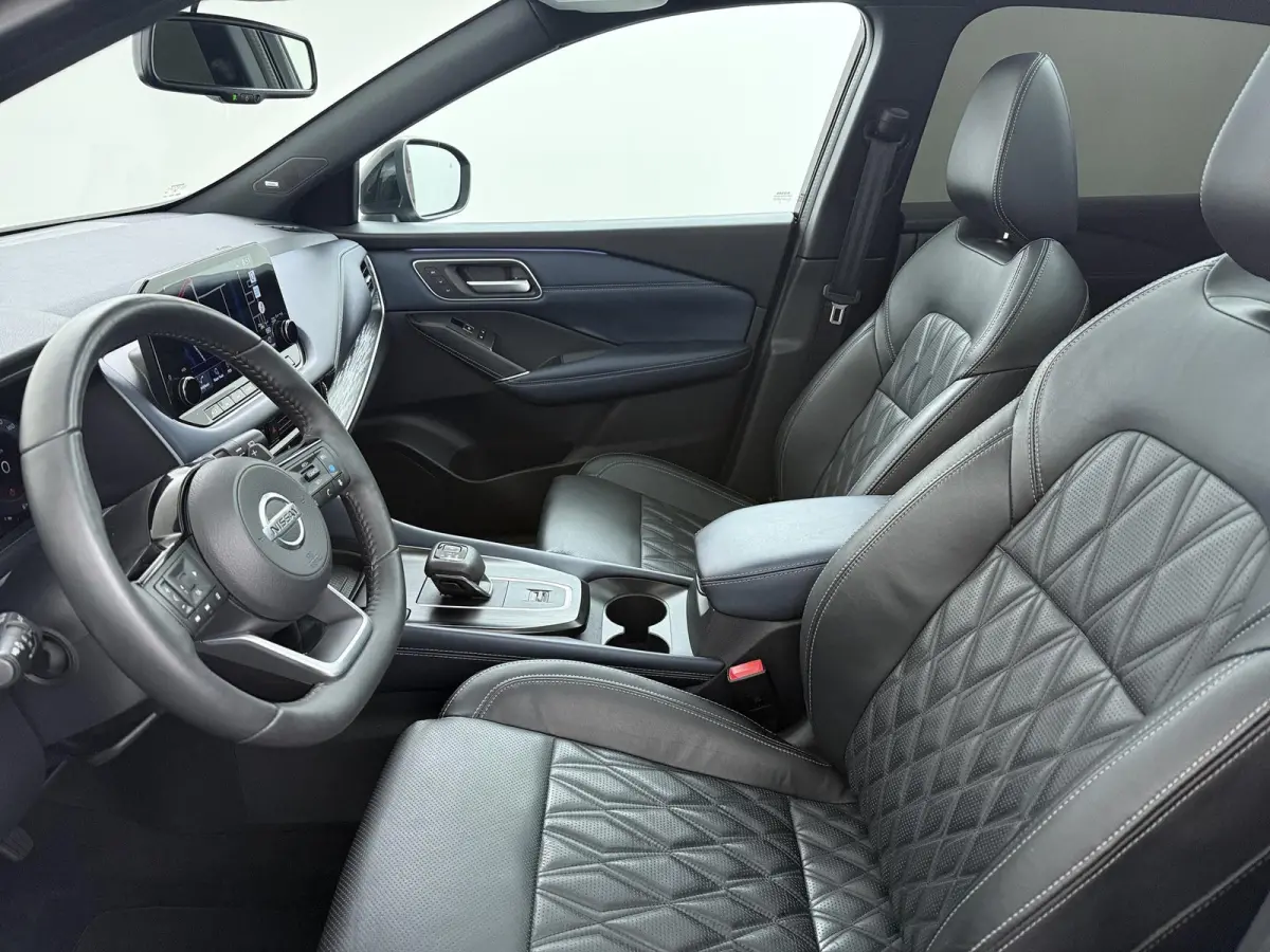 1.3 MHEV Xtronic Tekna Plus | AUTOMAAT | Trekhaak | Lederen Bekl. | BOSE Audio | Head-Up |