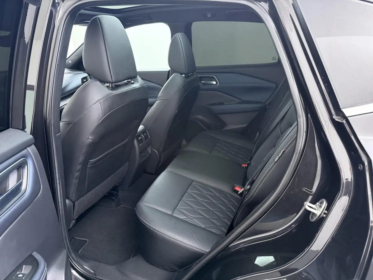 1.3 MHEV Xtronic Tekna Plus | AUTOMAAT | Trekhaak | Lederen Bekl. | BOSE Audio | Head-Up |