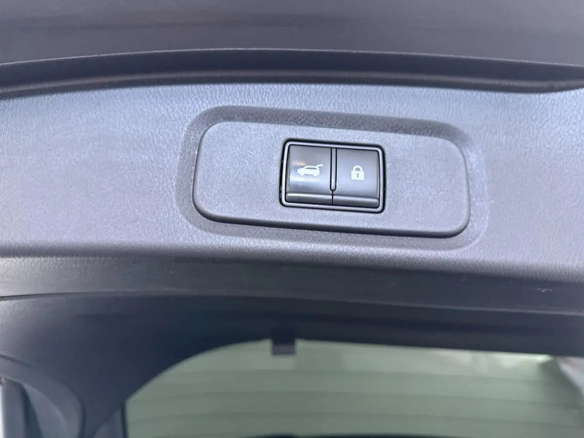1.3 MHEV Xtronic Tekna Plus | AUTOMAAT | Trekhaak | Lederen Bekl. | BOSE Audio | Head-Up |