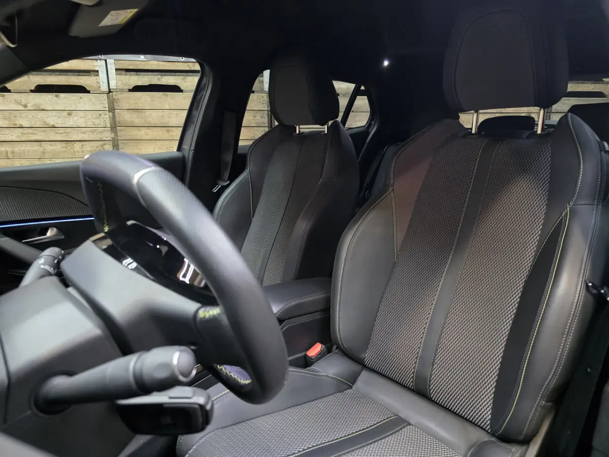 EV GT 54 kWh 360 navi carplay clima cruise 17"LM