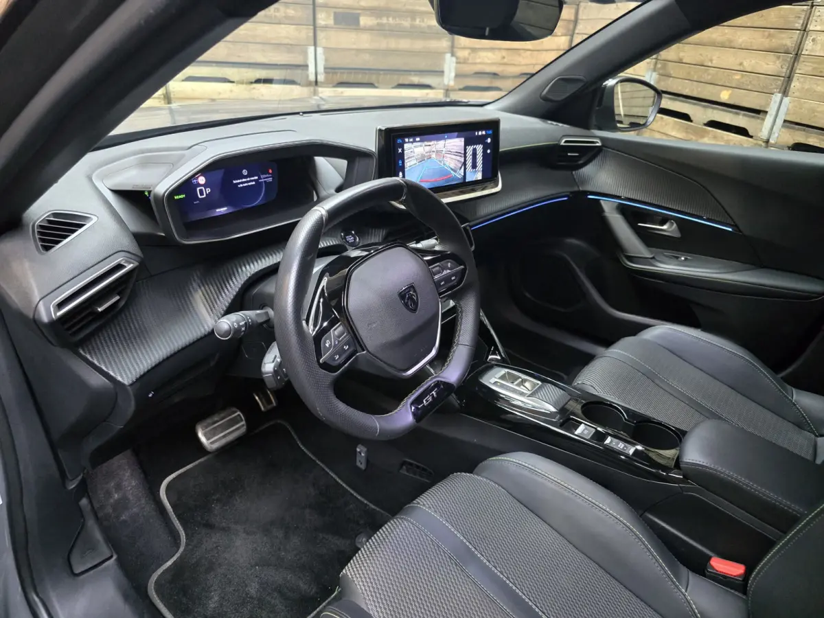 EV GT 54 kWh 360 navi carplay clima cruise 17"LM