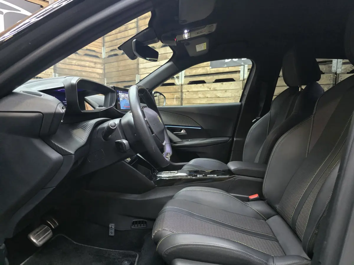 EV GT 54 kWh 360 navi carplay clima cruise 17"LM