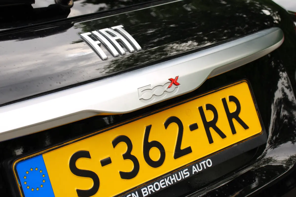 1.5 Hybrid Club | APPLE CARPLAY | CRUISE CONTROL | AIRCO | HALF LEDER | BLUETOOTH | NETTE STAAT!