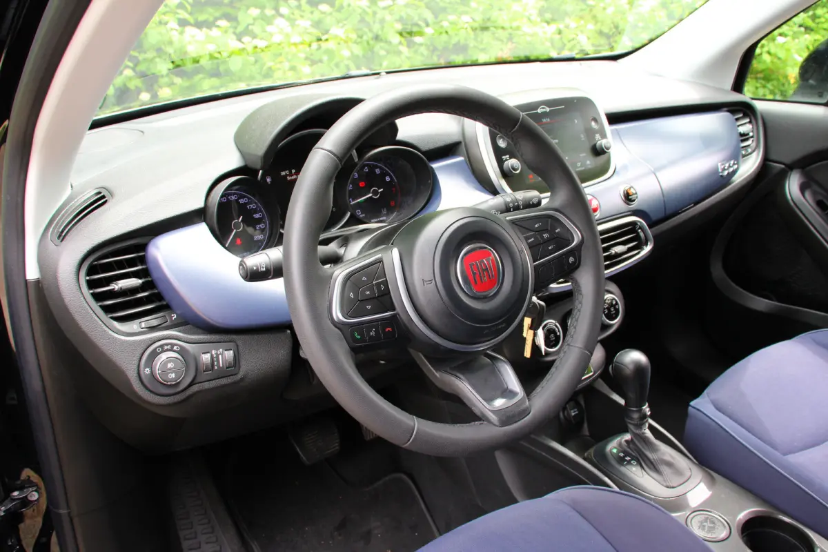 1.5 Hybrid Club | APPLE CARPLAY | CRUISE CONTROL | AIRCO | HALF LEDER | BLUETOOTH | NETTE STAAT!