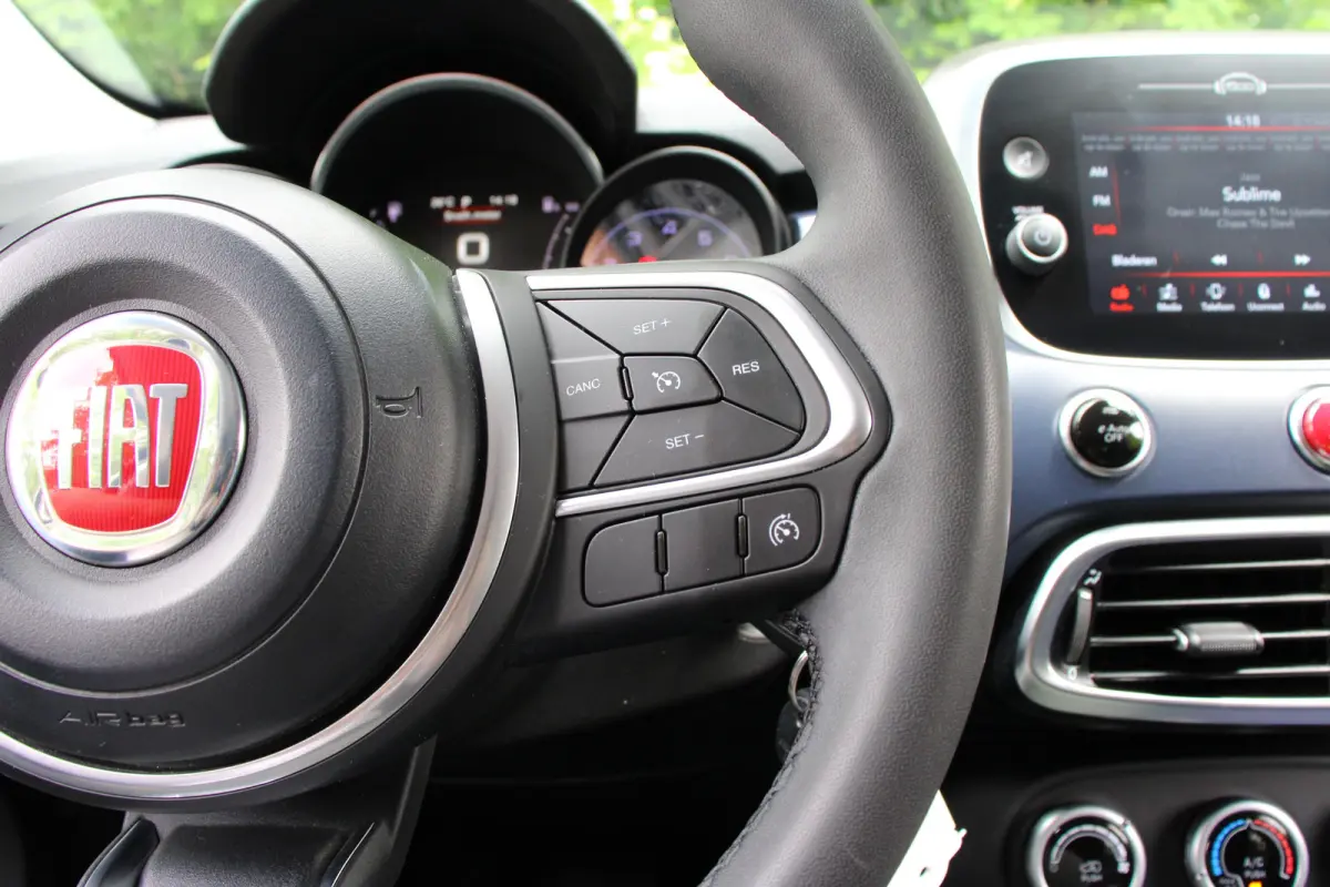 1.5 Hybrid Club | APPLE CARPLAY | CRUISE CONTROL | AIRCO | HALF LEDER | BLUETOOTH | NETTE STAAT!