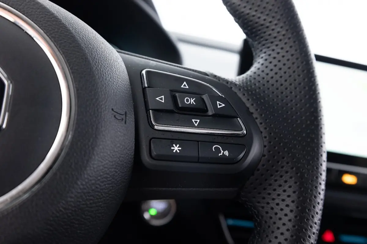 MG5 Standard Range Luxury 50kWh EV | LEDER | NAVI | FULL LED | SOH: 89,5% | !