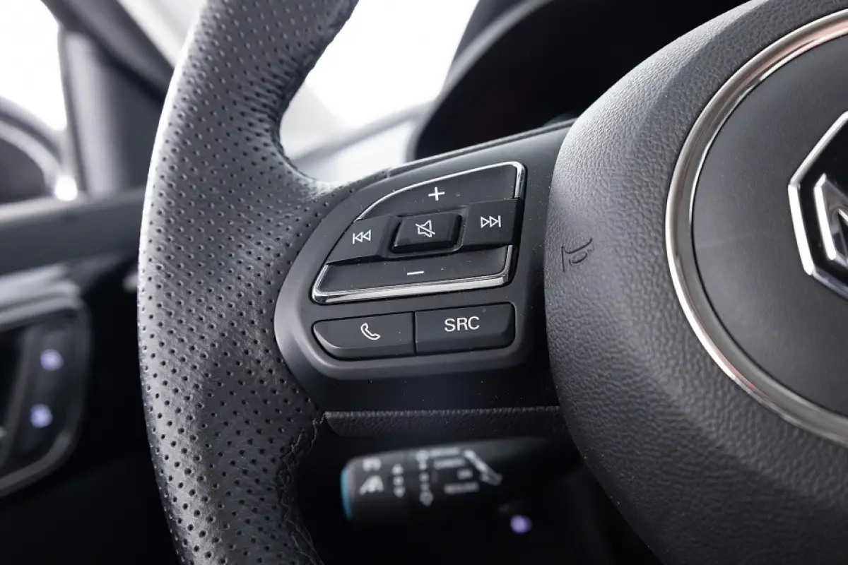 MG5 Standard Range Luxury 50kWh EV | LEDER | NAVI | FULL LED | SOH: 89,5% | !