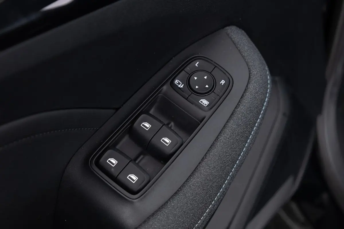 MG5 Standard Range Luxury 50kWh EV | LEDER | NAVI | FULL LED | SOH: 89,5% | !